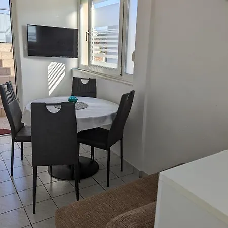 Adria Апартаменты Ражань