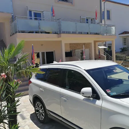 Adria Apartment *