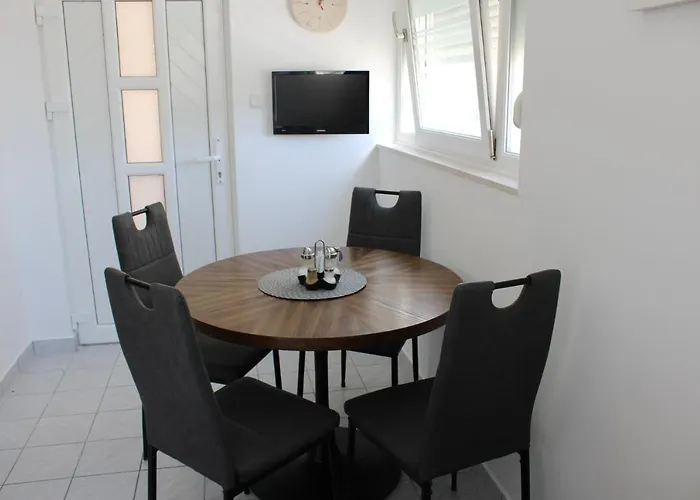 Adria Sara Appartement Ražanj